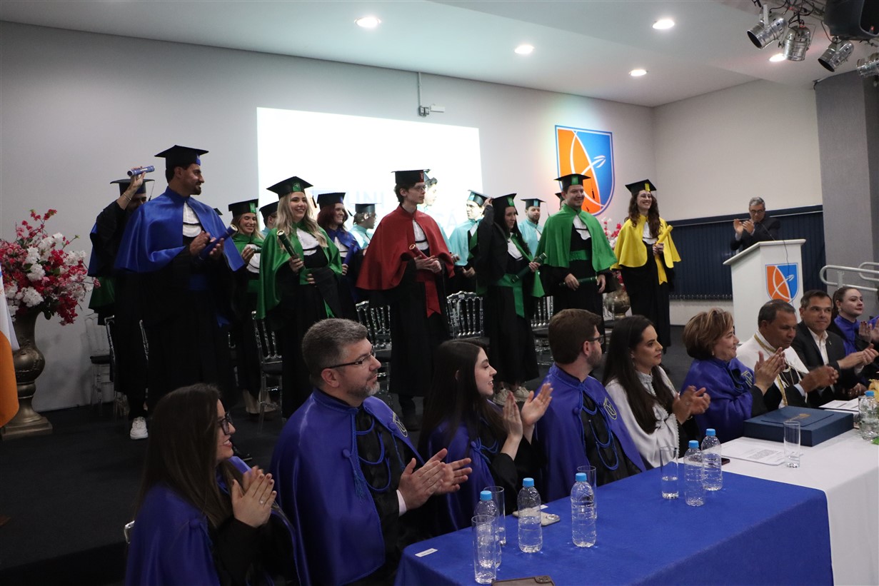 UniGuairacá realiza Colação de Grau em separado para formandos do primeiro semestre de 2026